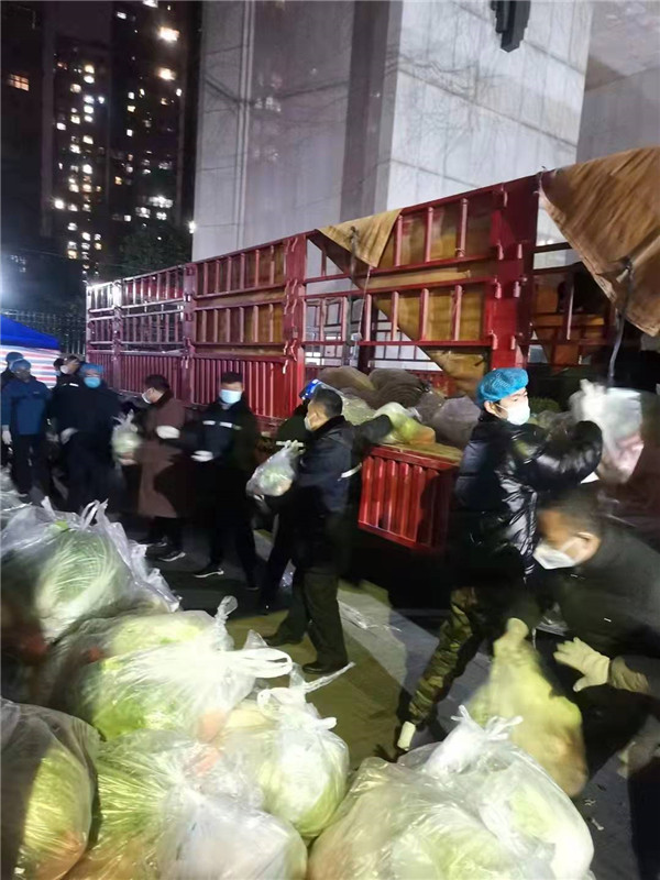 陕西BC贷集团:响彻在战“疫”前列的入党誓词 陕西BC贷集团:响彻在战“疫”前列的入党誓词