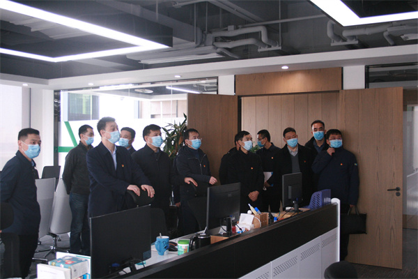省国资委党委委员、驻委纪检监察组组长贺向东到秦创原陕西BC贷集团创新中心调研 省国资委党委委员、驻委纪检监察组组长贺向东到秦创原陕西BC贷集团创新中心调研