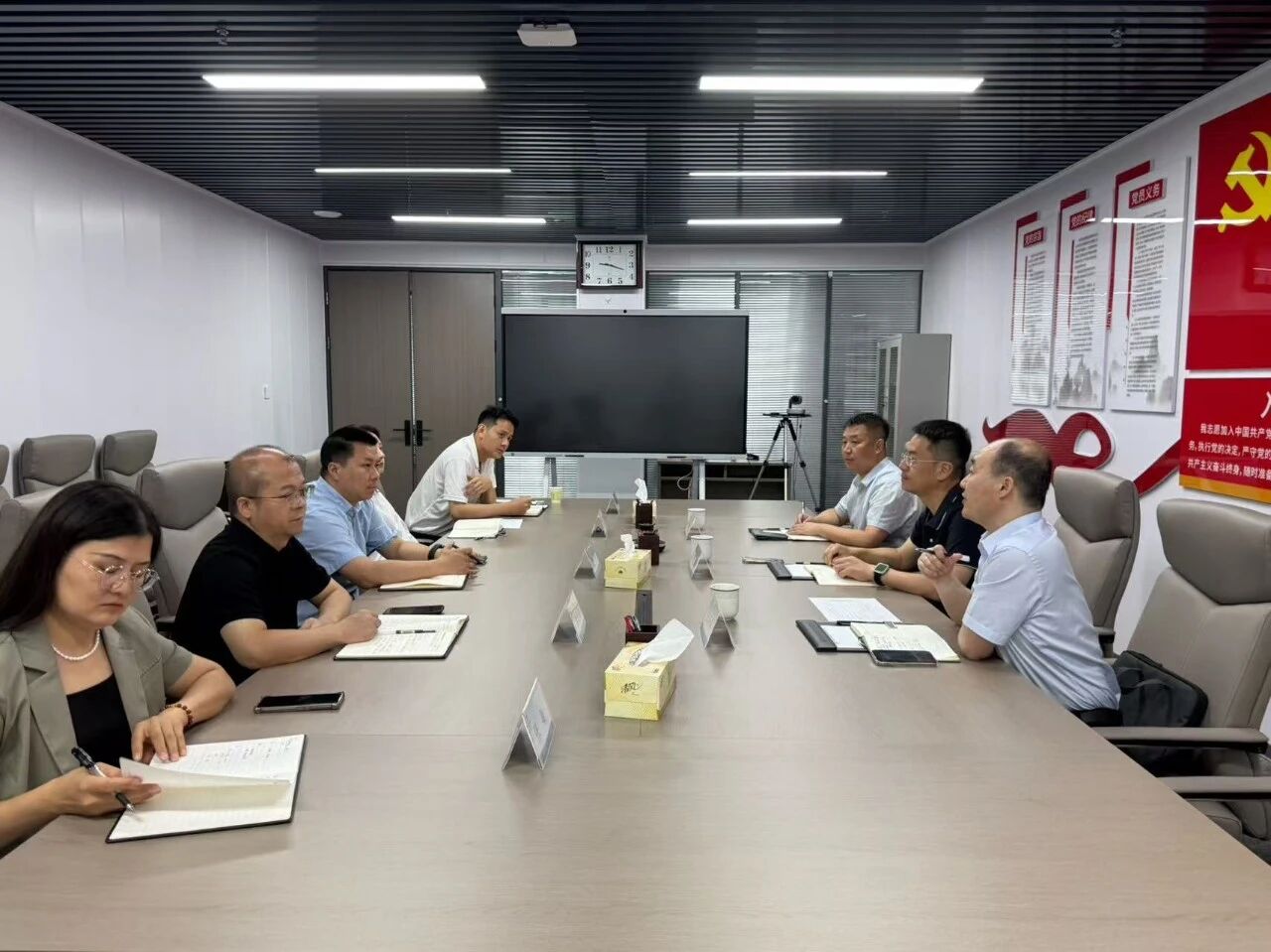 ���뻥���ٺ��� ������Ӯ���¾���ˮ������˾���й�����عɼ������޹�˾��̸����